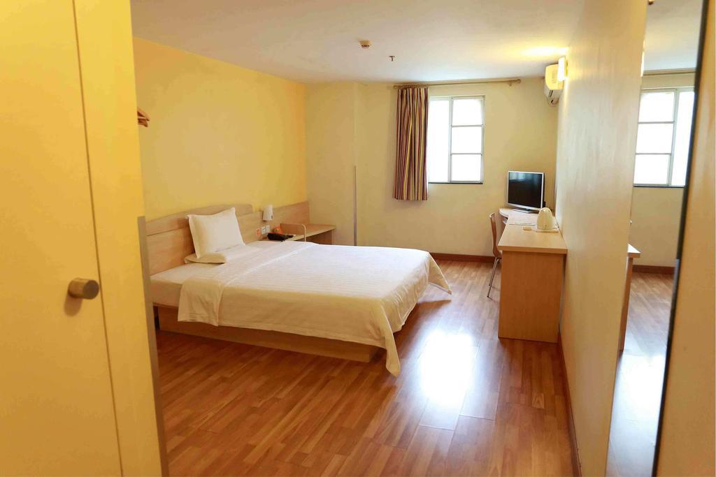 7Days Inn Wuhan Jiefang Park Branch Exterior foto